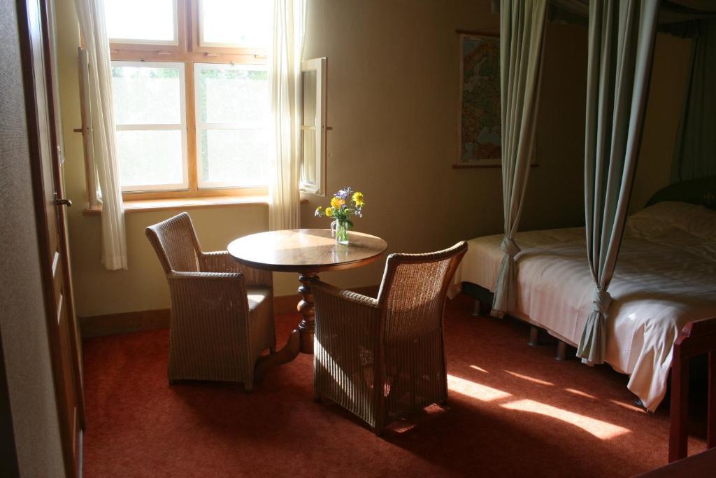 Kasteel Baexem Hotel Kamer foto